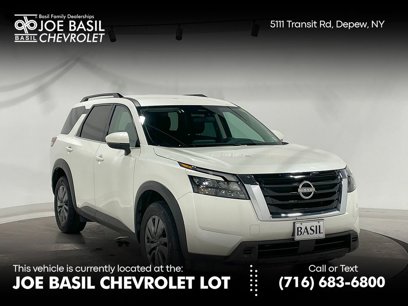 Used 2024 Nissan Pathfinder SV