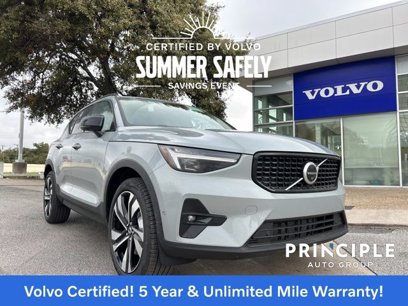Used 2025 Volvo XC40 B5 Plus w/ Protection Package Premier