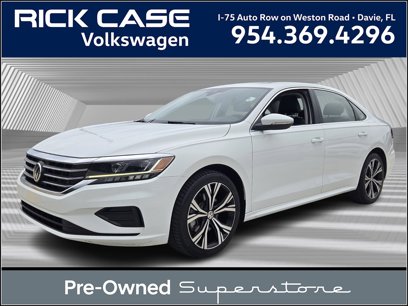 Used 2022 Volkswagen Passat 2.0T SE