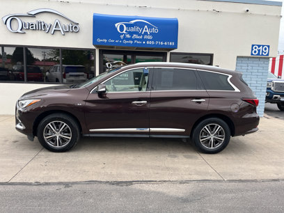 Used 2019 INFINITI QX60 Luxe w/ Essential Package