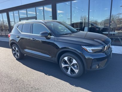 New 2025 Volvo XC40 B5 Core w/ Protection Package Premier