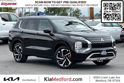 Used 2024 Mitsubishi Outlander SE
