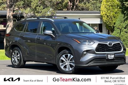 Used 2023 Toyota Highlander XLE