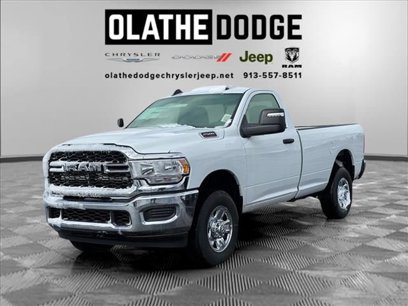 New 2024 RAM 2500 Tradesman w/ Chrome Appearance Group