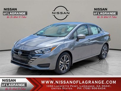 New 2025 Nissan Versa SV w/ Trunk Package