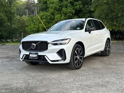 New 2025 Volvo XC60 B5 Plus w/ Climate Package