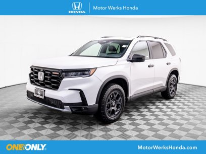 New 2025 Honda Pilot TrailSport
