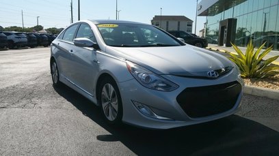 Used 2014 Hyundai Sonata Limited w/ Panoramic Sunroof Package 02