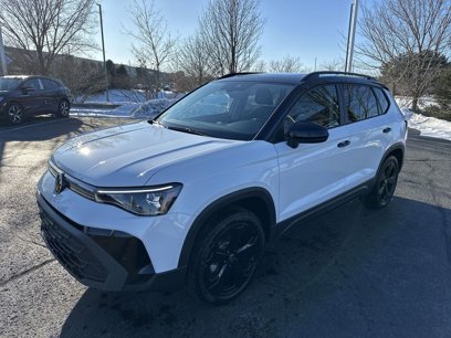 New 2025 Volkswagen Taos SE