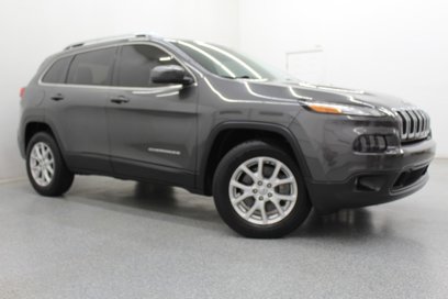 Used 2016 Jeep Cherokee Latitude w/ Comfort/Convenience Group