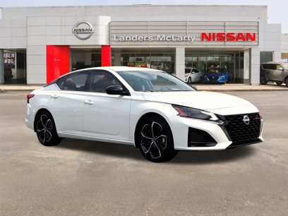 Used 2024 Nissan Altima 2.5 SR