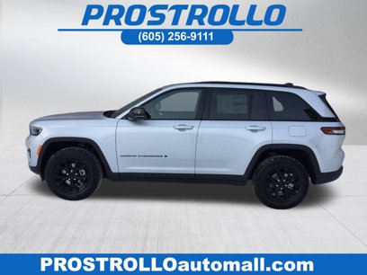 New 2025 Jeep Grand Cherokee Laredo