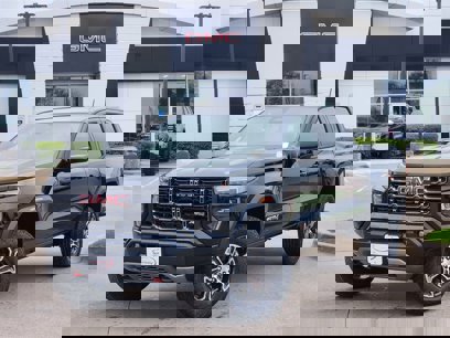 New 2025 GMC Canyon AT4