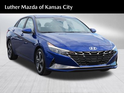 Used 2022 Hyundai Elantra SEL w/ Convenience + Premium Package