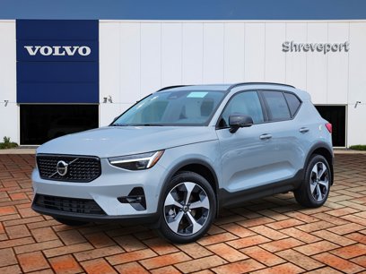 New 2026 Volvo XC40 B5 Plus w/ Protection Package Premier
