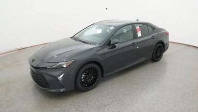 New 2025 Toyota Camry LE