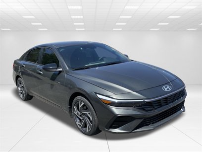 New 2025 Hyundai Elantra SEL