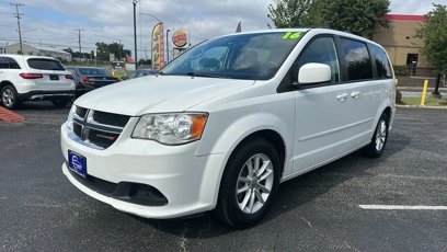 Used 2016 Dodge Grand Caravan SXT w/ Rear Park Assist Package