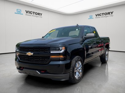 Used 2019 Chevrolet Silverado 1500 Custom w/ Custom Convenience Package