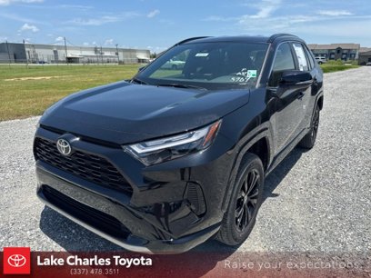 New 2025 Toyota RAV4 SE