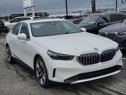 New 2025 BMW i5 xDrive40 w/ M Sport Package