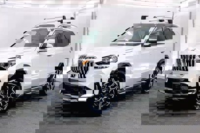 New 2025 BMW X1 xDrive28i w/ Convenience Package