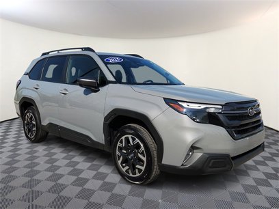 Used 2025 Subaru Forester Premium w/ Convenience Package #1