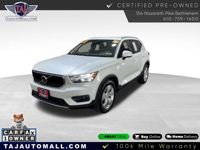 Used 2021 Volvo XC40 T5 Momentum