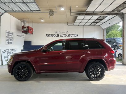 Used 2019 Jeep Grand Cherokee Altitude