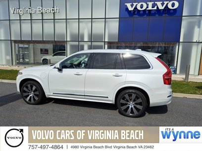 New 2025 Volvo XC90 T8 Plus w/ Protection Package Premier