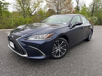 New 2025 Lexus ES 350 w/ Premium Package
