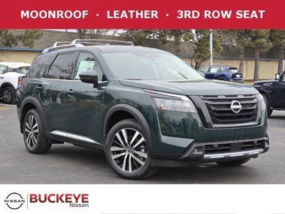 New 2025 Nissan Pathfinder Platinum w/ Black Appearance Package