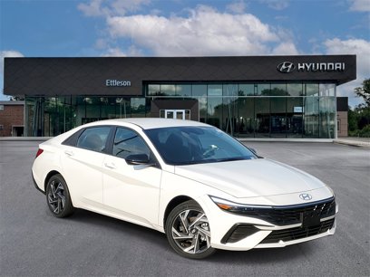 New 2025 Hyundai Elantra SEL w/ Cargo Package