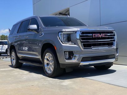Used 2022 GMC Yukon SLT w/ SLT Premium Package