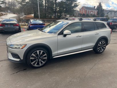 Used 2020 Volvo V60 T5 Cross Country