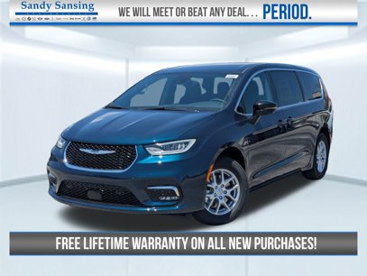 New 2025 Chrysler Pacifica Select