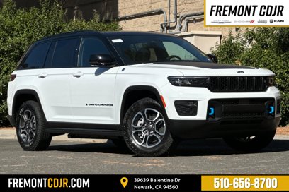 New 2023 Jeep Grand Cherokee Trailhawk w/ Advanced Protech Group II