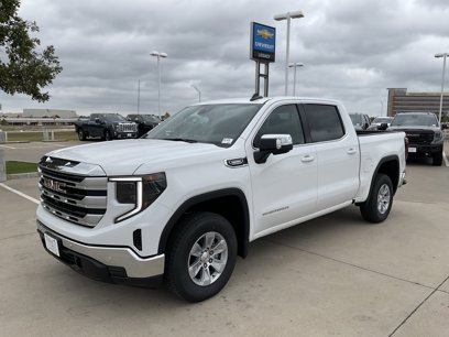 New 2025 GMC Sierra 1500 SLE w/ Preferred Package