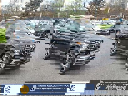 New 2025 Hyundai Venue SEL