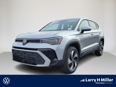 New 2025 Volkswagen Taos SE