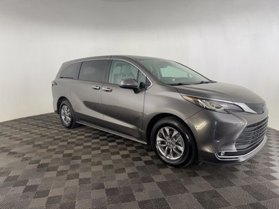 Used 2023 Toyota Sienna XLE