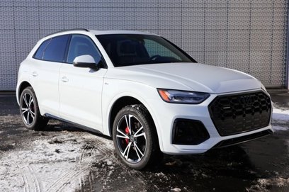 New 2025 Audi Q5 2.0T Premium Plus
