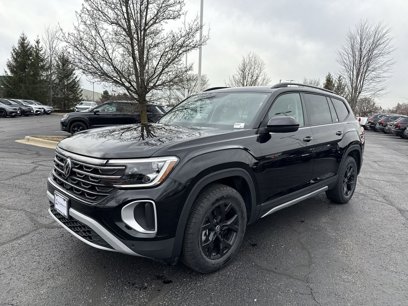 New 2024 Volkswagen Atlas Peak Edition SE