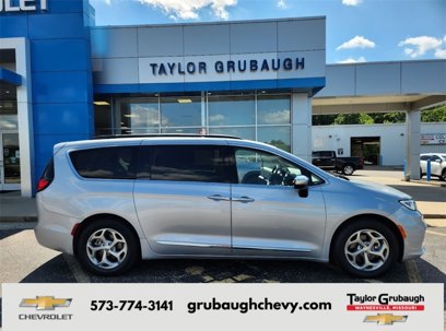 Used 2023 Chrysler Pacifica Limited