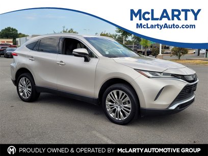 Used 2021 Toyota Venza XLE w/ Softex Package