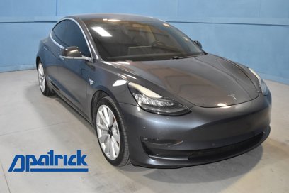 Used 2018 Tesla Model 3 Mid Range