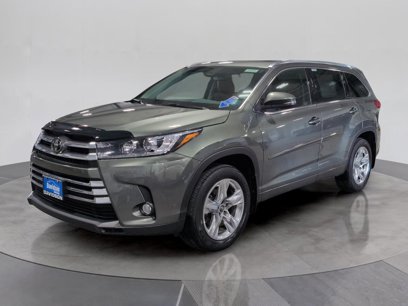 Used 2017 Toyota Highlander Limited