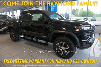 New 2025 GMC Canyon AT4