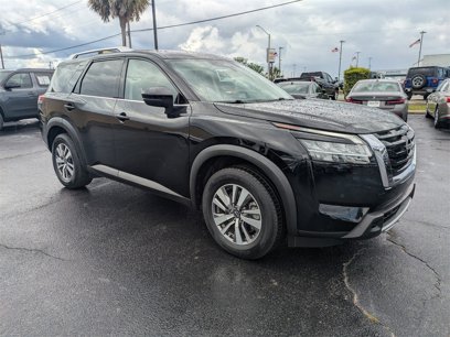 Used 2023 Nissan Pathfinder SL