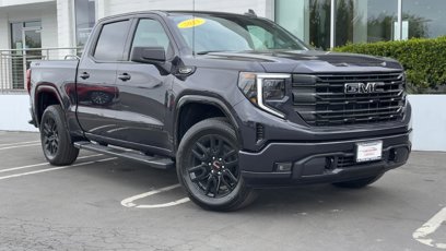 New 2025 GMC Sierra 1500 Elevation